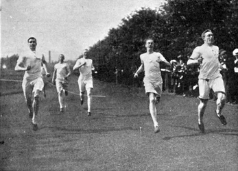 C.H. Jupp gewinnt den 220 Yards Challenge Cup, Illustration aus The King, 25. Mai 1901